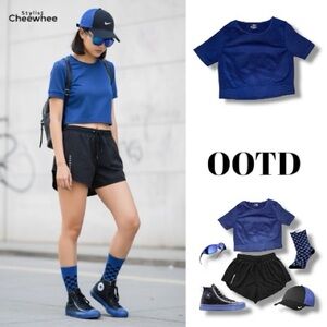 Vibrant Blue Top Seamless Cropped Athleisure Workout Y2K Tee NWOT Size Medium